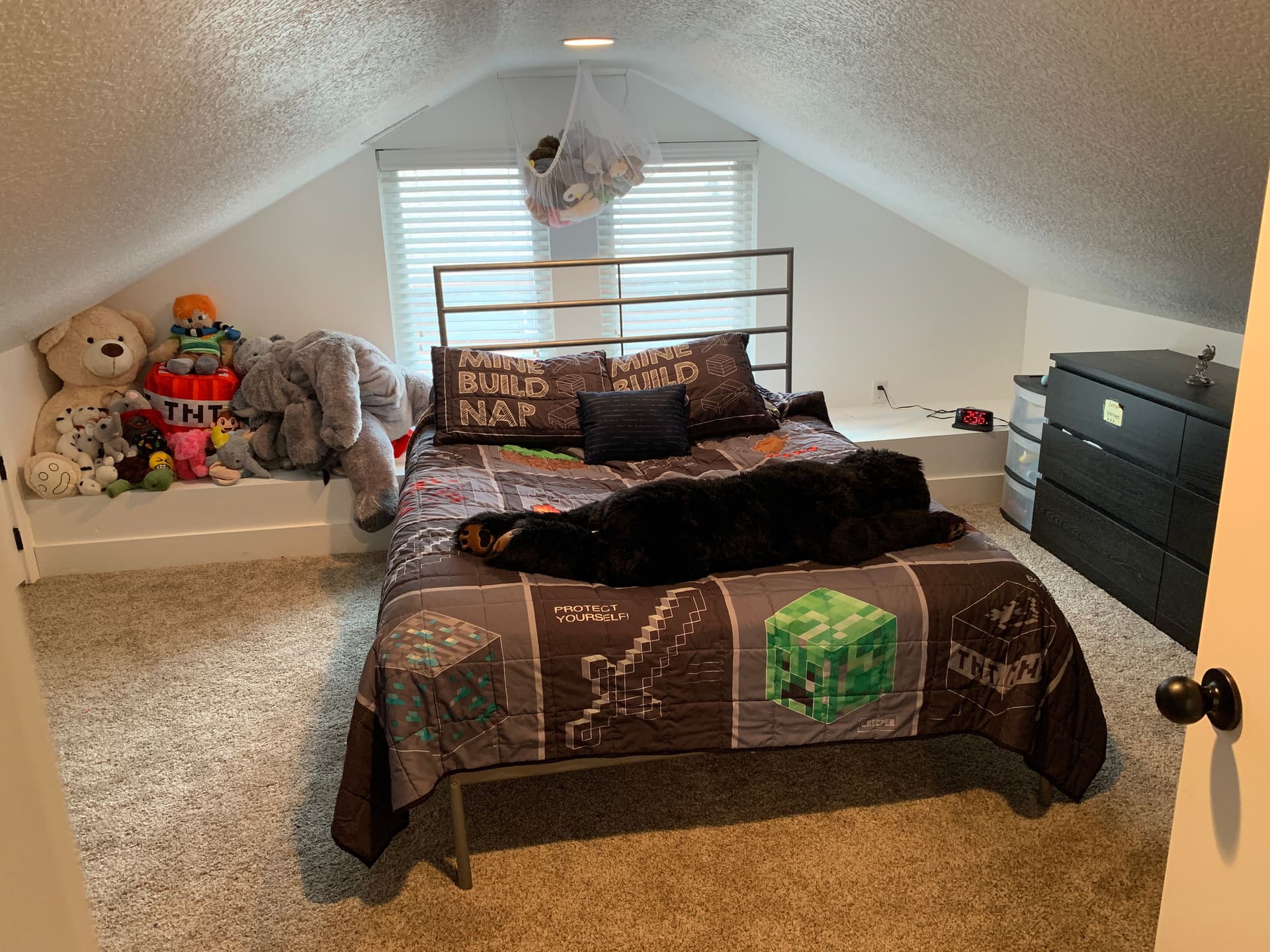 Alpine UT Remodel Maximizes Home Space Elegantly